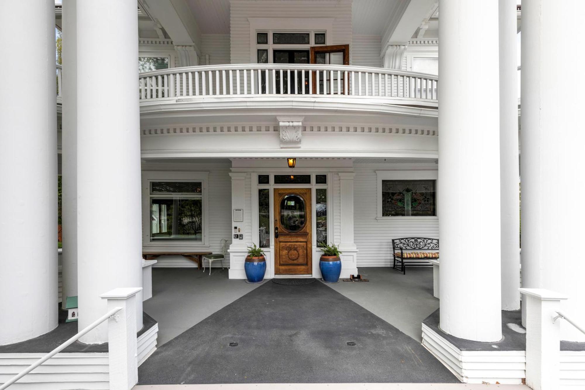 The Gibson Mansion Bed And Breakfast 미줄라 외부 사진