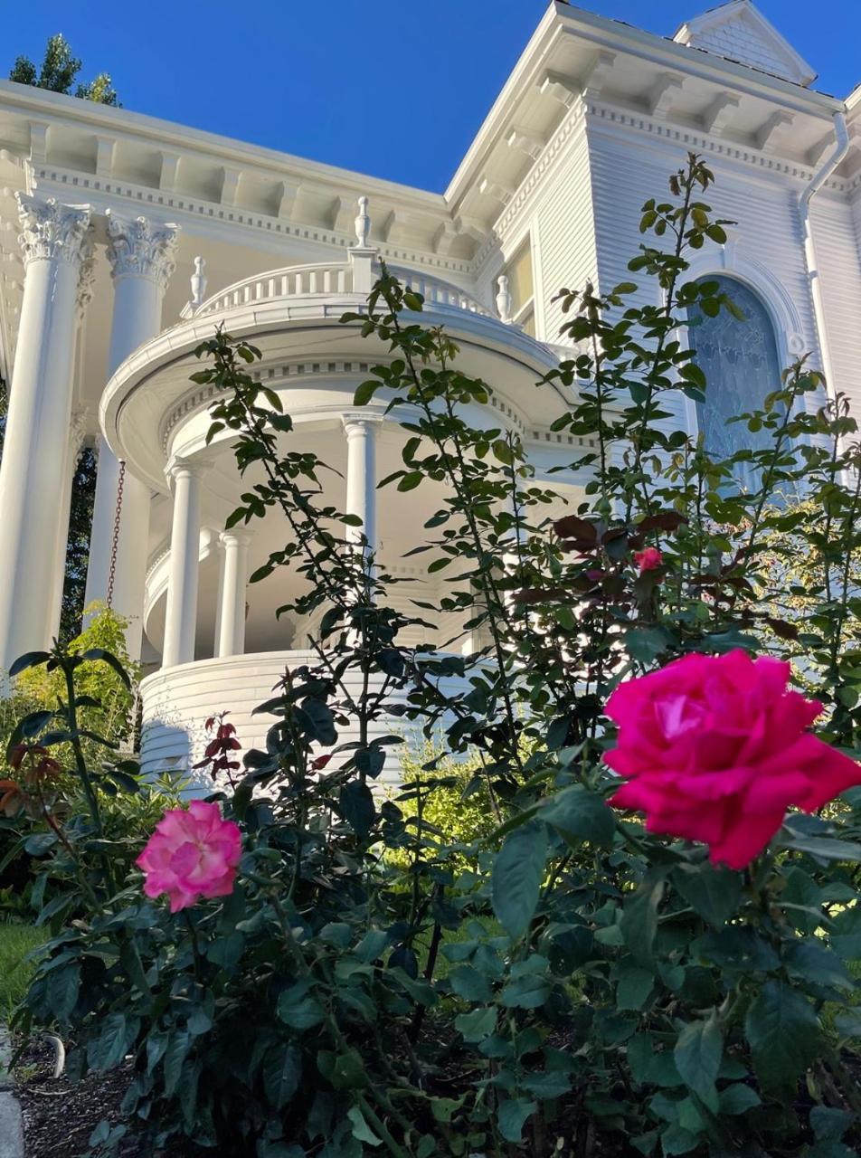 The Gibson Mansion Bed And Breakfast 미줄라 외부 사진