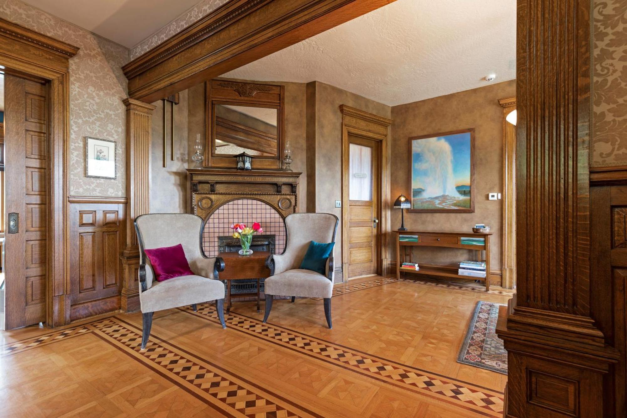 The Gibson Mansion Bed And Breakfast 미줄라 외부 사진