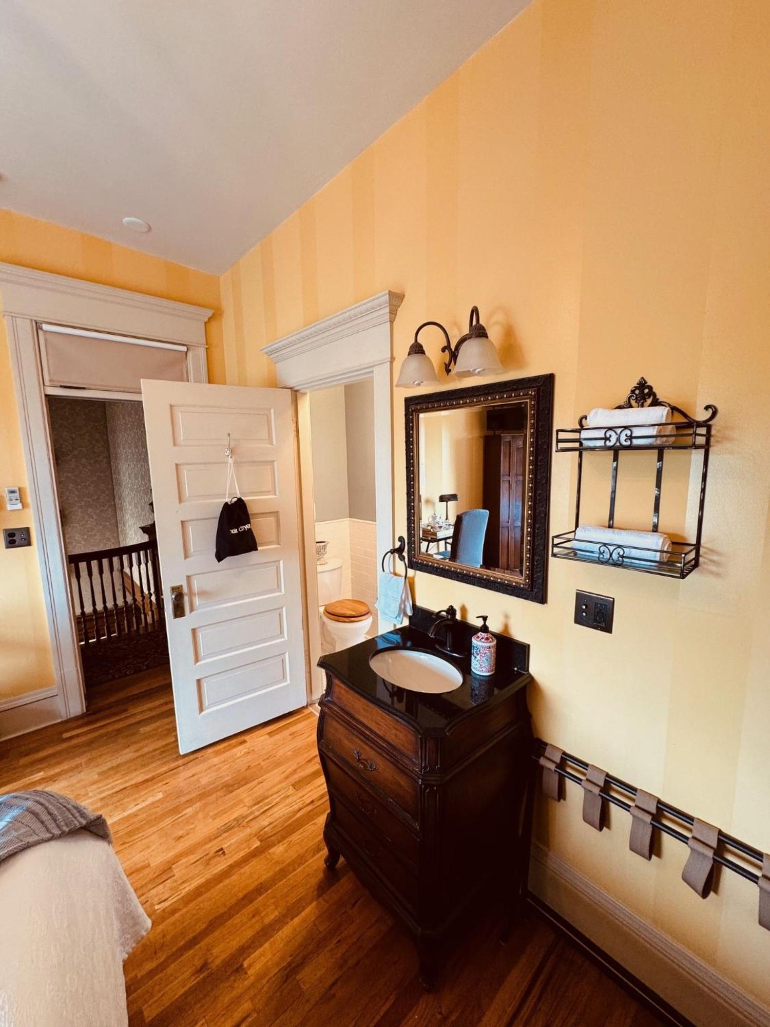 The Gibson Mansion Bed And Breakfast 미줄라 외부 사진